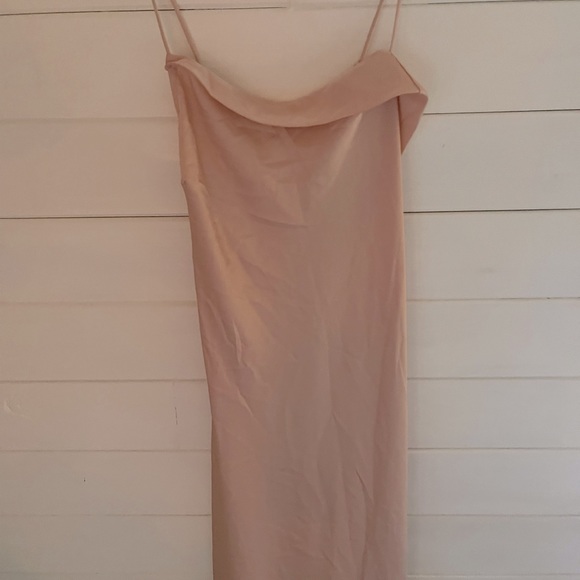 NWT ASTR THE LABEL Cowl Slip Midi Dress in Blush Womens Front Slit - Picture 6 of 6
